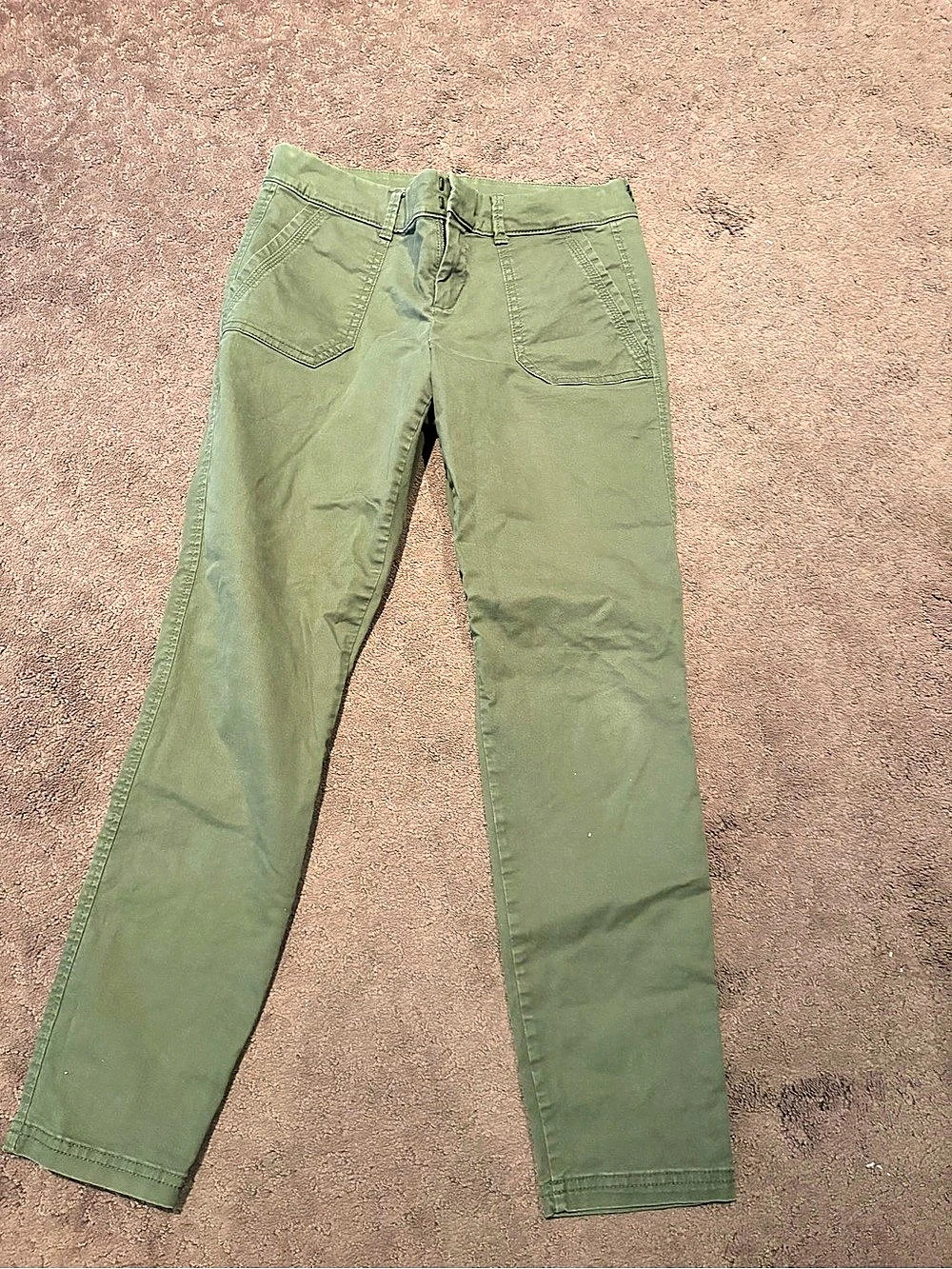 Old Navy Pixie Mid-Rise Utility Pants in Green